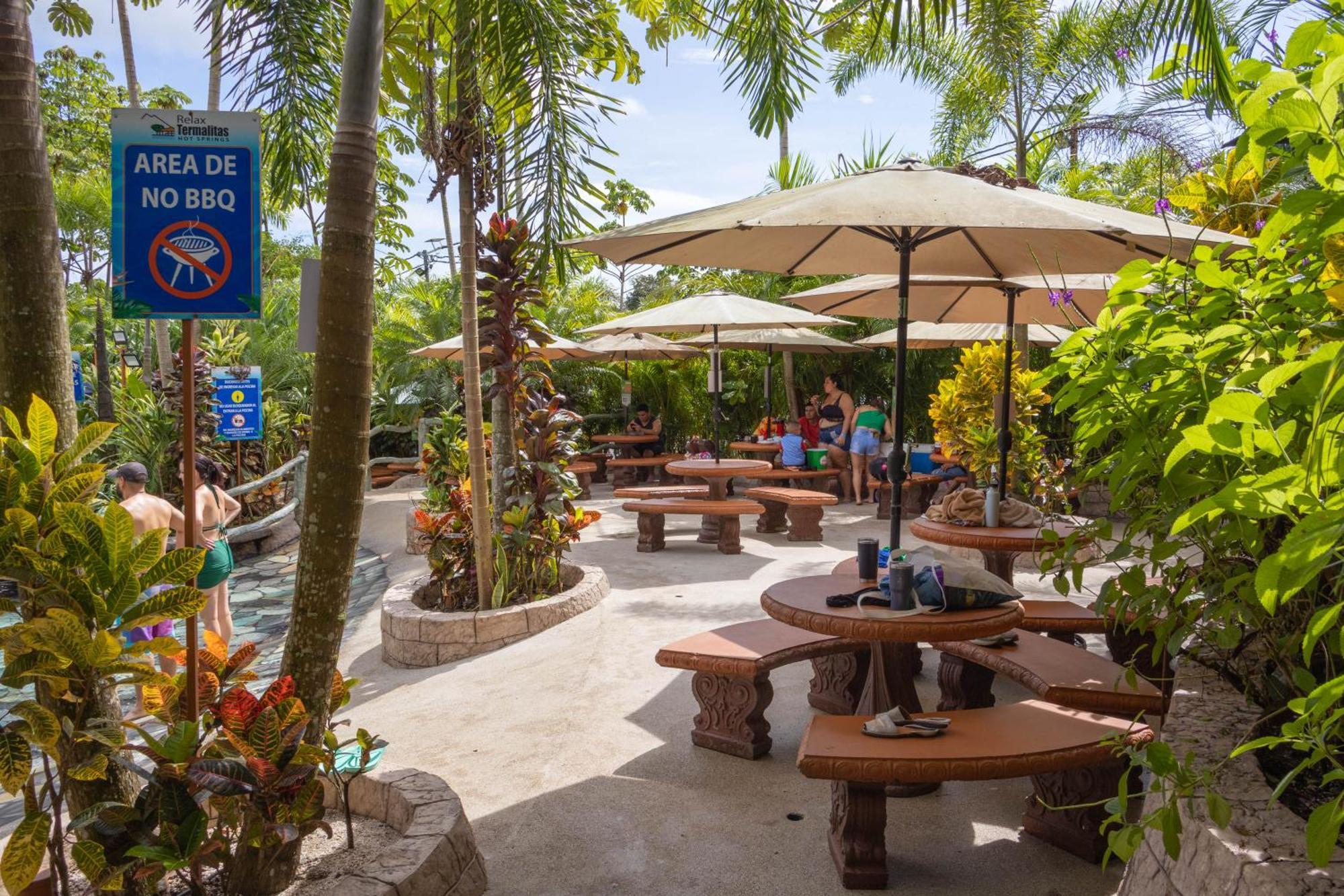 Hotel Relax Termalitas - Thermal Water La Fortuna Dış mekan fotoğraf
